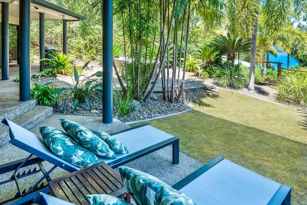Holiday home The Palms - Two Buggies Included Villa Hamilton Island Australia