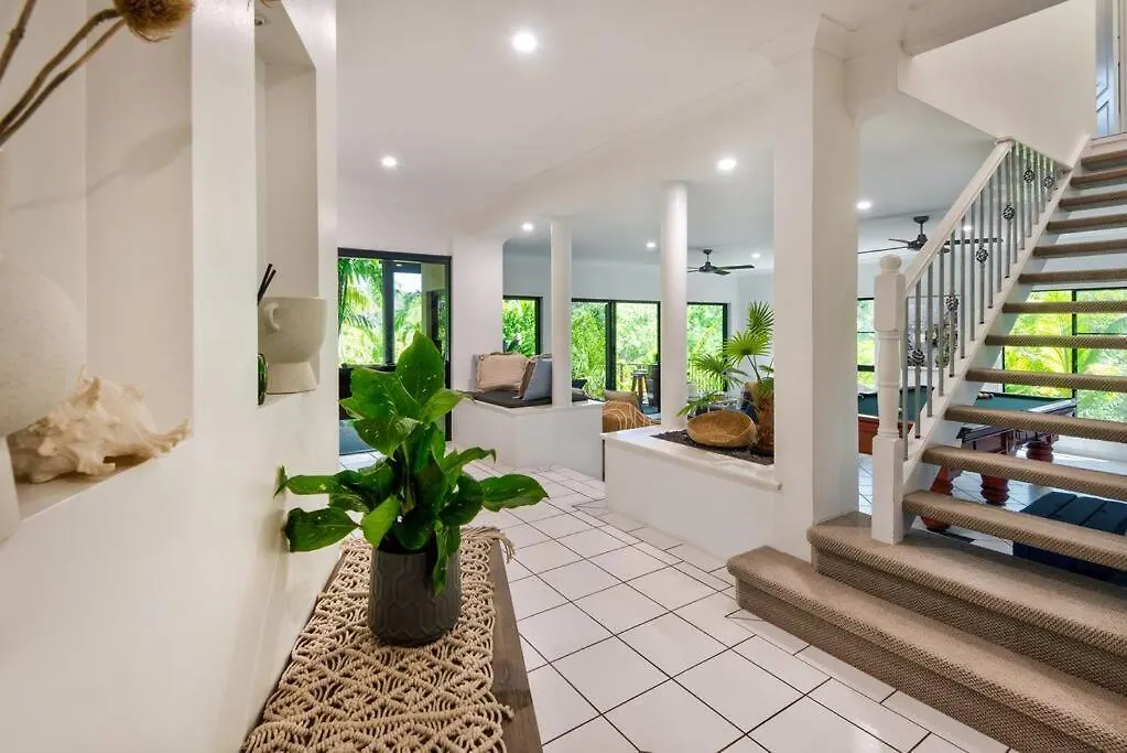 The Palms - Two Buggies Included Villa Hamilton Island Holiday home